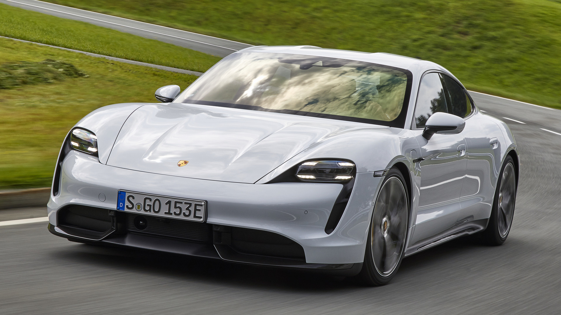 Pentingnya Keamanan Siber dalam Ekosistem Digital Porsche