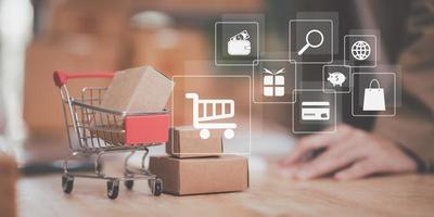 Jasa Komentar: Meningkatkan Penilaian Produk di Platform E-commerce