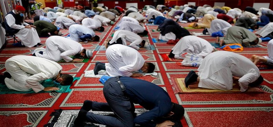 Hasil Penelitian Ungkap Manfaat Gerakan Shalat, Ilmuan Dunia Pun Takjub