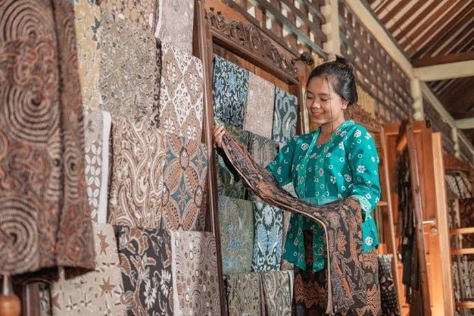 Branding Produk Lokal di Sosmed: Meningkatkan Visibilitas dan Daya Tarik
